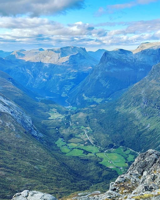 From Geiranger: Dalsnibba & Eagle Road Private Tour & Picnic - Tour Overview
