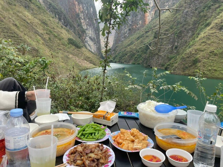 From Ha Noi: Ha Giang 2D1N Tour With Sleep Bus or Limousine