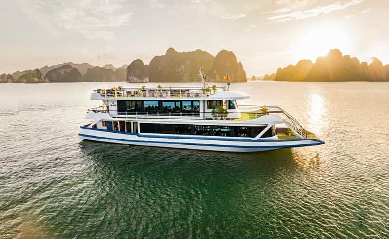 From Hanoi: Explore Ha Long Bay In 1 Day