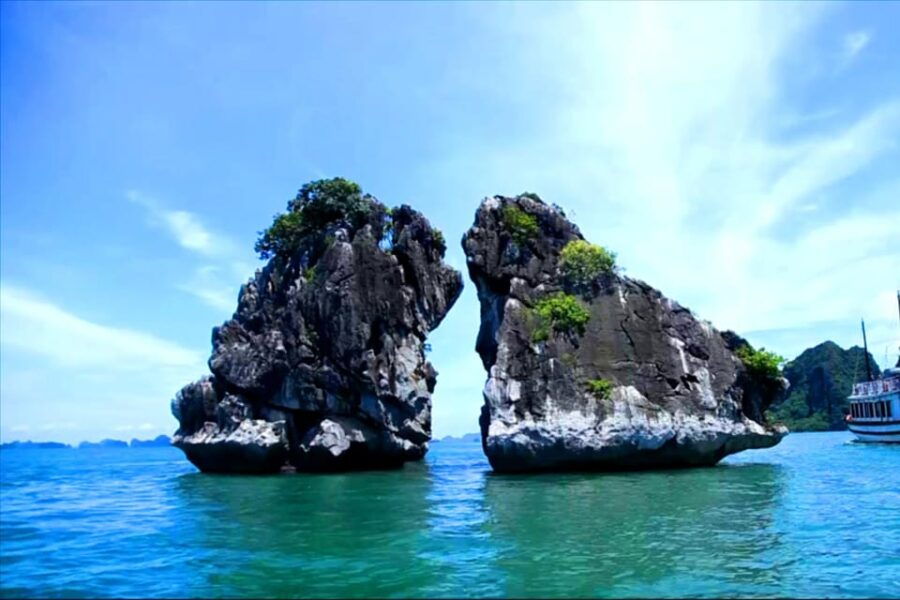 From Hanoi: Explore Ha Long Bay in 1 Day