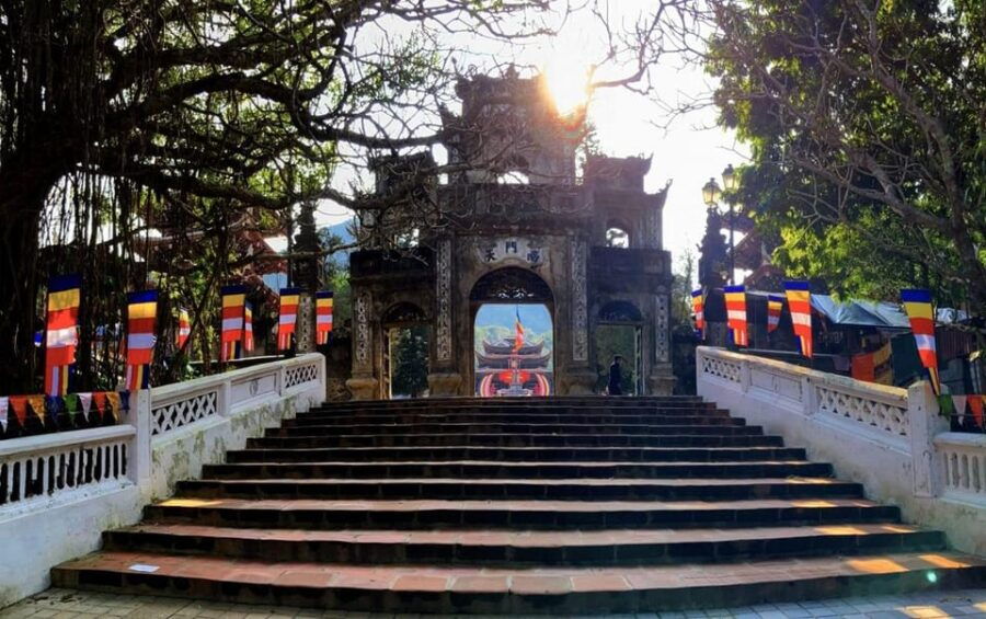 From Hanoi: Incense Village and Perfume Pagoda 1 Day