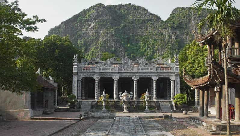 From Hanoi: Ninh Binh 2-Day Tour With Hoa Lu and Tam Coc