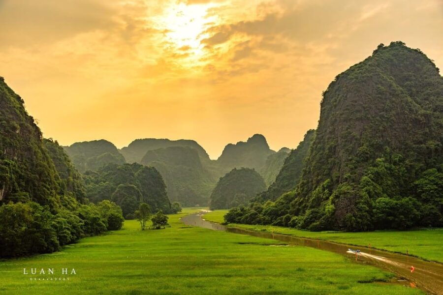 From Hanoi: Ninh Binh & Hoa Lu & Tam Coc/ Trang An