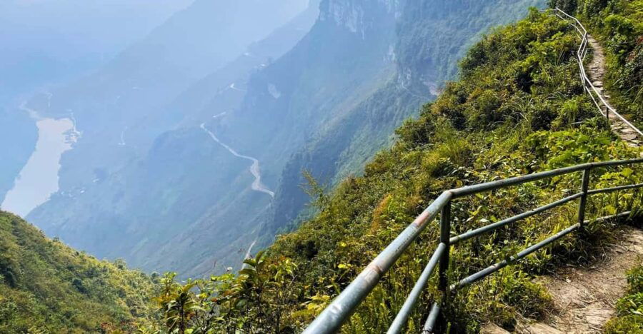 From Hanoi/Sapa: 3-Day Motorbike Ha Giang Loop Self Driving