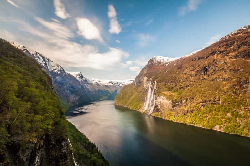 Geiranger: Geirangerfjord Double Kayak Rental