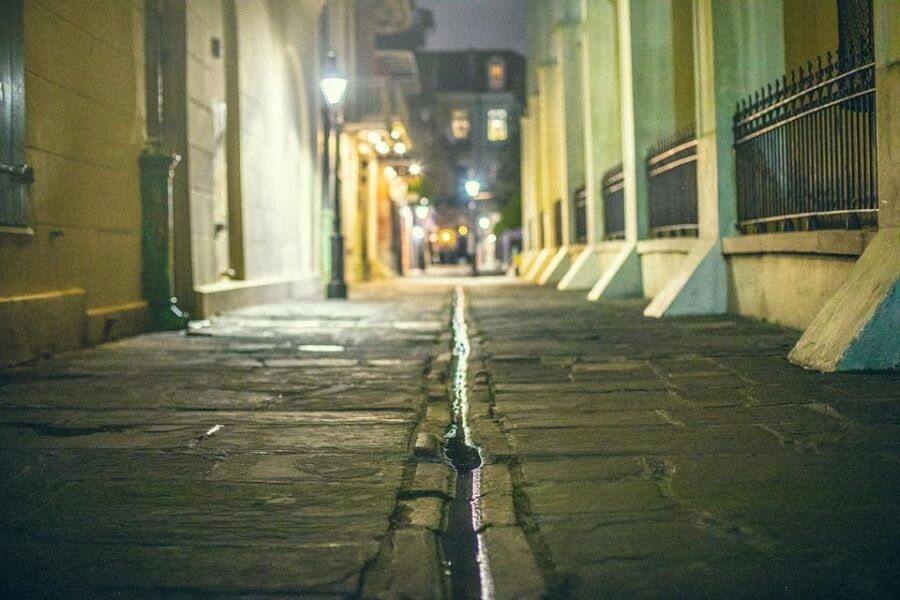 Ghosts, Gods, & Gangsters – NOLAs Dark Psychology Tour