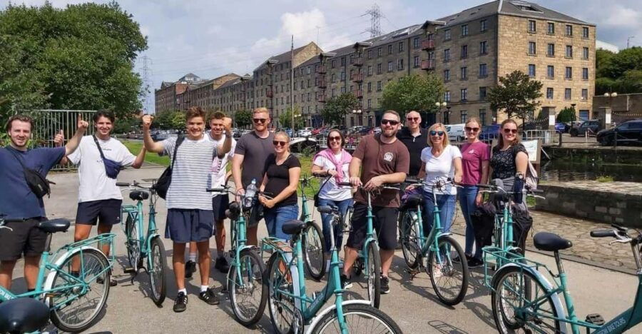 Glasgow: City, Green Spaces and Clyde Bridges Bike Tour - Tour Overview