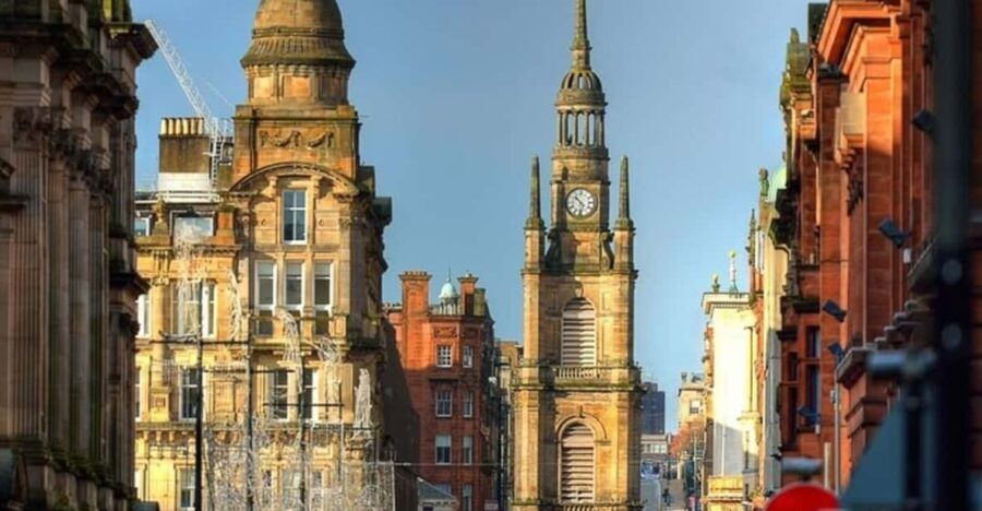 Glasgow: Private Custom Walking Tour With a Local Guide
