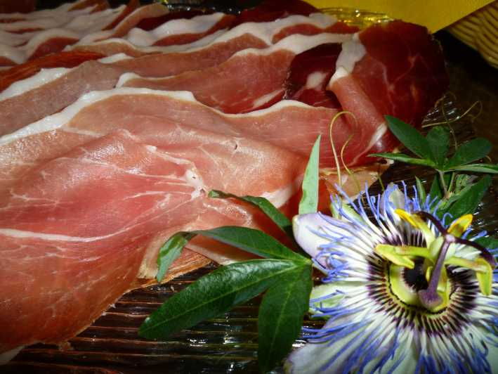 Grosseto: Cellar Tour and Maremma Dinner With Wine Tasting