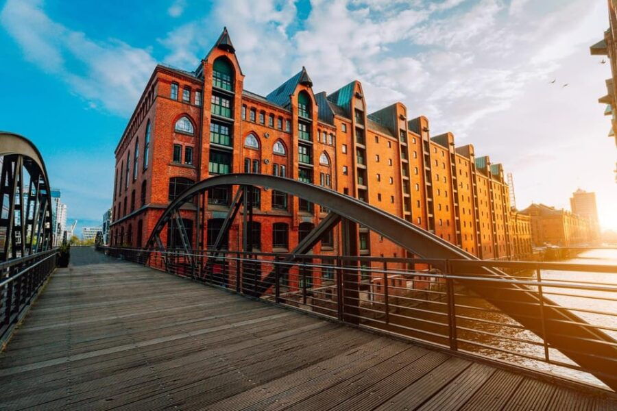 Hamburg: Insta-Perfect Walk With a Local