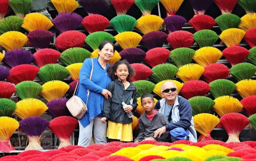 Hanoi: Perfume Pagoda and Incense Making Tour With Lunch
