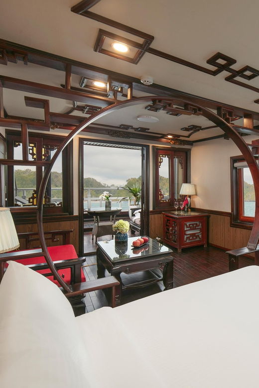 Hanoi:Halong Bay 2-Day on Traditional Wooden Boutique Cruise