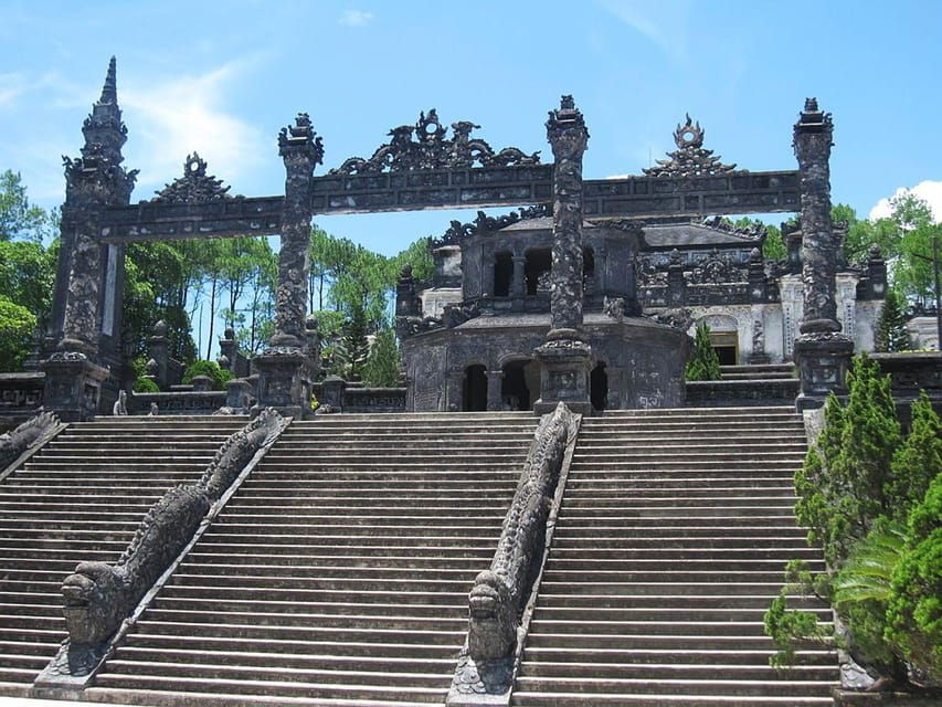 Hue City Full Day Tour – Dragon Boat in Huong River