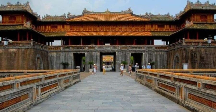 Hue Imperial City Sharing/Private Tour From Da Nang/Hoi an
