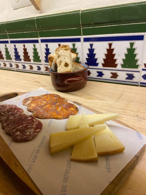 Ibérico Elegance: Ham, Charcuterie & Sherry Extravaganza