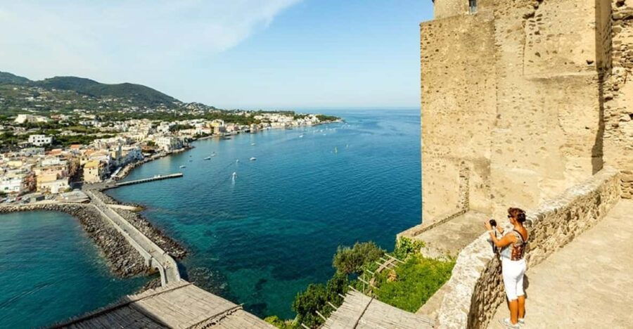 Ischia: Hydrofoil+Transfer+Aragonese Castle Entry Ticket