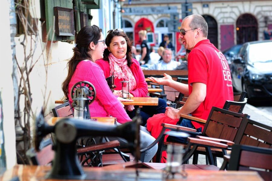 Krakow: Morning City Highlights Walking Tour With Breakfast - Tour Overview and Details