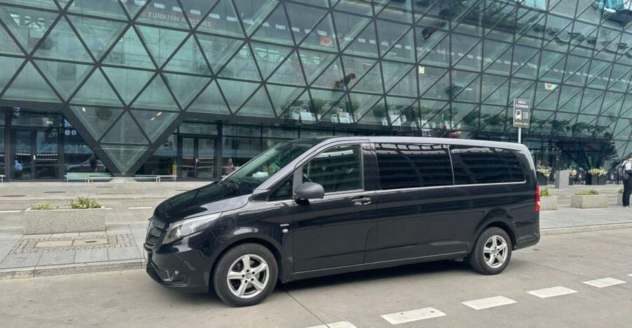 Krakow: Private Transfer to or From Krakow Airport - Service Overview