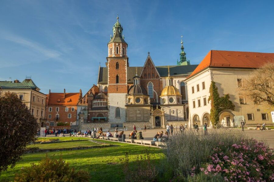 Krakow: Wawel Castle, Cathedral, Salt Mine, and Lunch - Activity Duration and Pricing