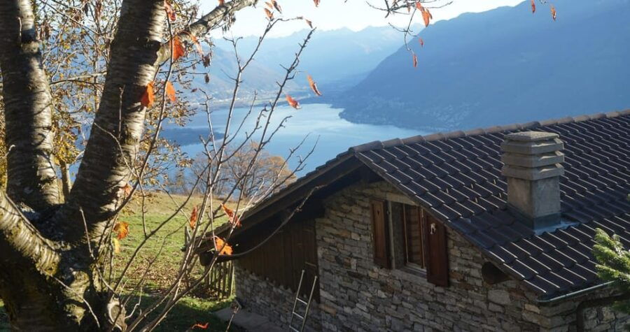 Lake Maggiore: Smugglers Trekking Across the Border