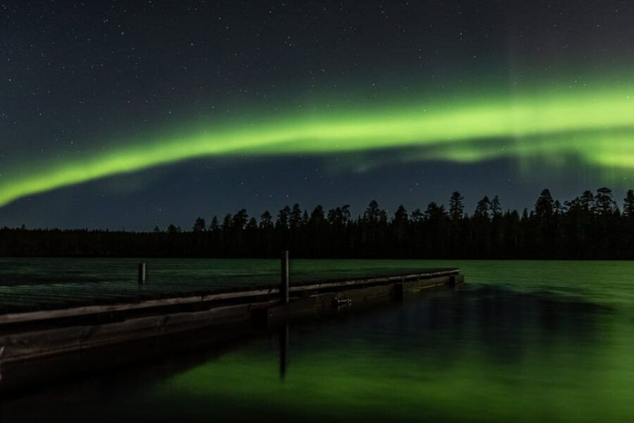 Levi: Ice Floating and Northern Lights Tour