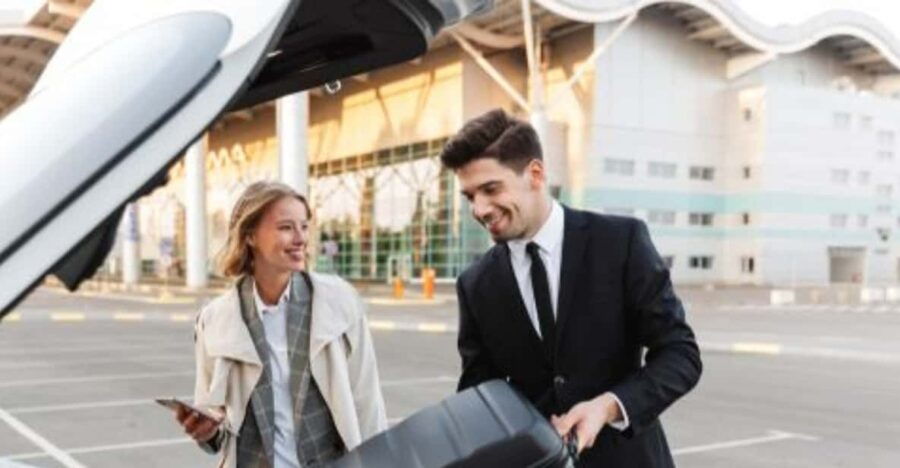 Los Angeles Airport: One-Way Private Transfer to Los Angeles