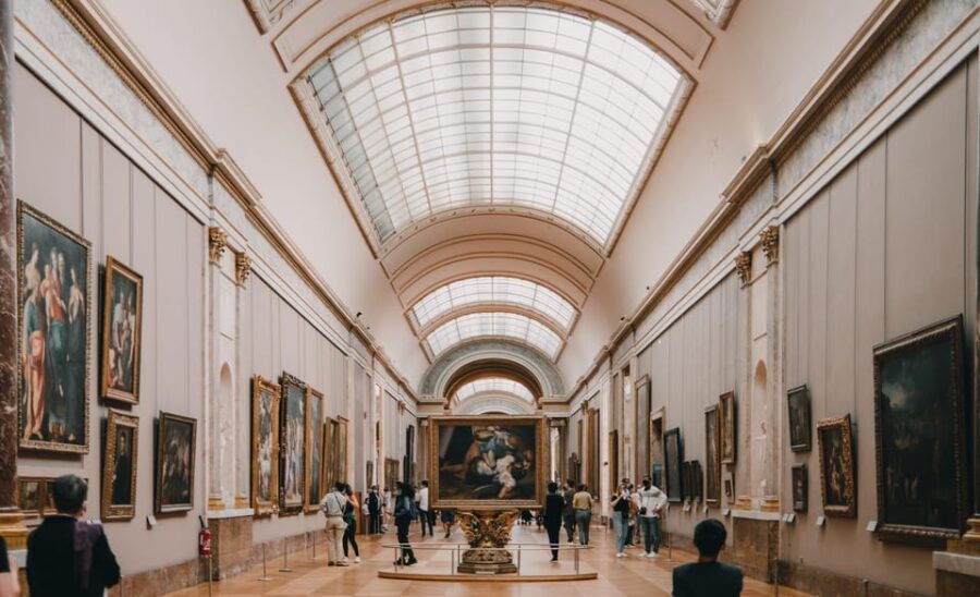 Luggage Storage Service Close to Turin Egyptian Museum - Overview of Luggage Storage Service