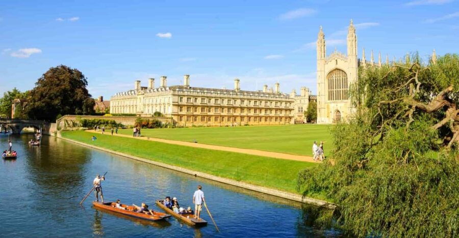 Luxury: Uncover Cambridges Rich History in 8 Hour Day Tour.