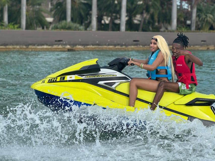 Miami Beach: WaveRunner Rental & Boat Ride