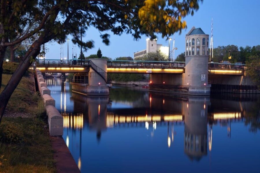 Milwaukee - America's Dairyland Food Walking Tour - Tour Overview and Details