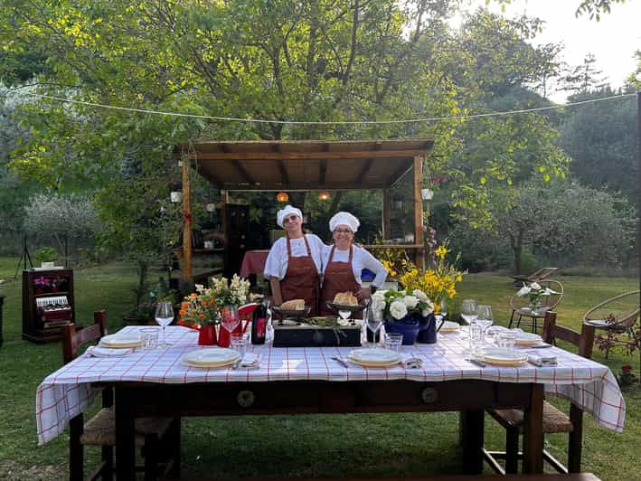 Montepulciano: Cooking Class With Wine and Cheese Tasting - Overview of Montepulciano Experience