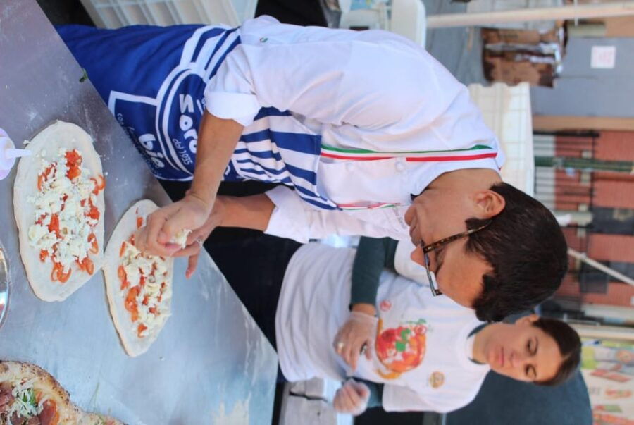 Naples: Special Local Pizza or Spaghetti Tour