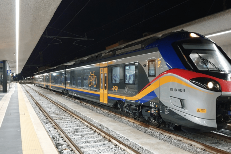Naples: Train + Bus Link From/To Paestum Laura Mare Beach