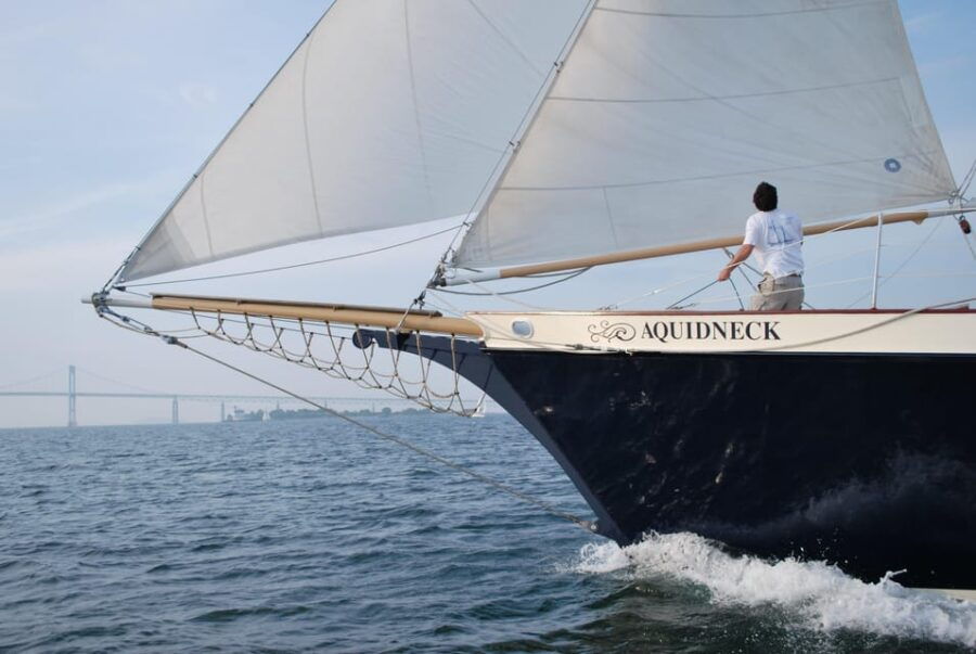 Newport: Day Sail on Narragansett Bay Aboard Aquidneck - Activity Overview