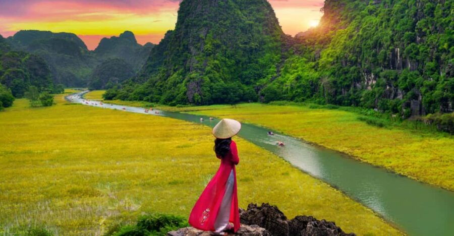 Ninh Binh Private Tour: Tam Coc, Bich Dong and Thung Nham