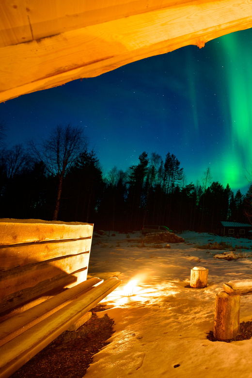 Northern Lights Tour in Atmospheric Cottage