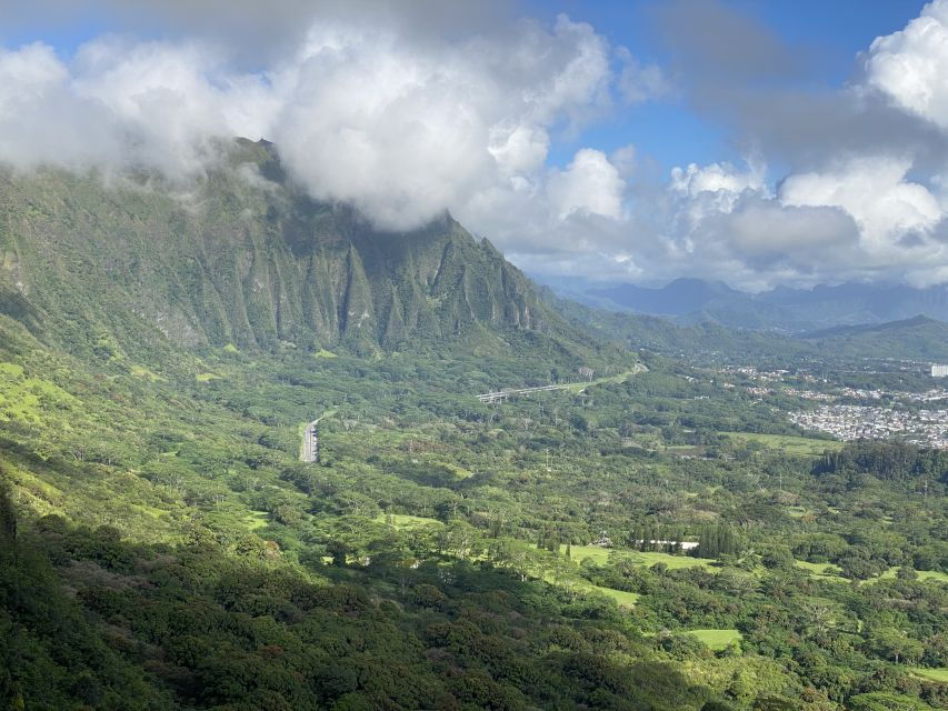 Oahu: Private Full-Day Foodie & Sightseeing Tour - Tour Overview and Pricing