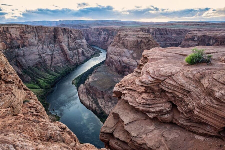 Page: Secret Antelope Canyon and Horseshoe Bend Tour