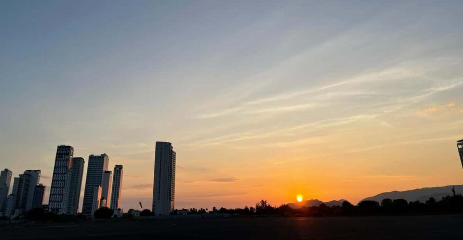Phu Quoc Enjoy Sunset by Paragliding