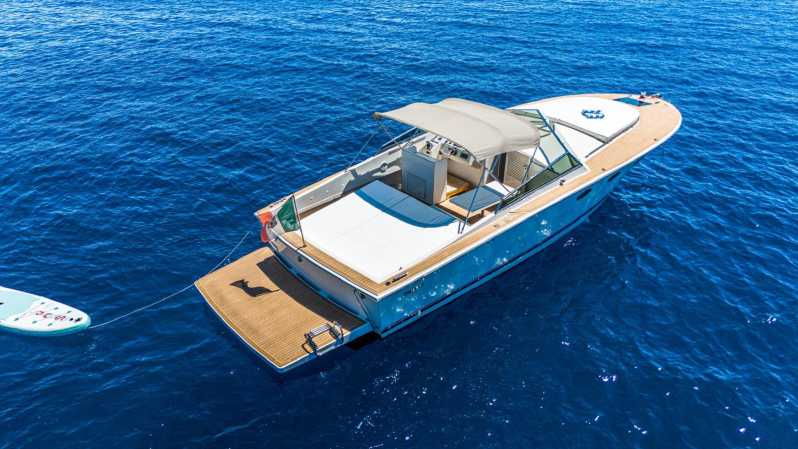 Porto Santo Stefano: Argentario Luxury Yacht Excursion