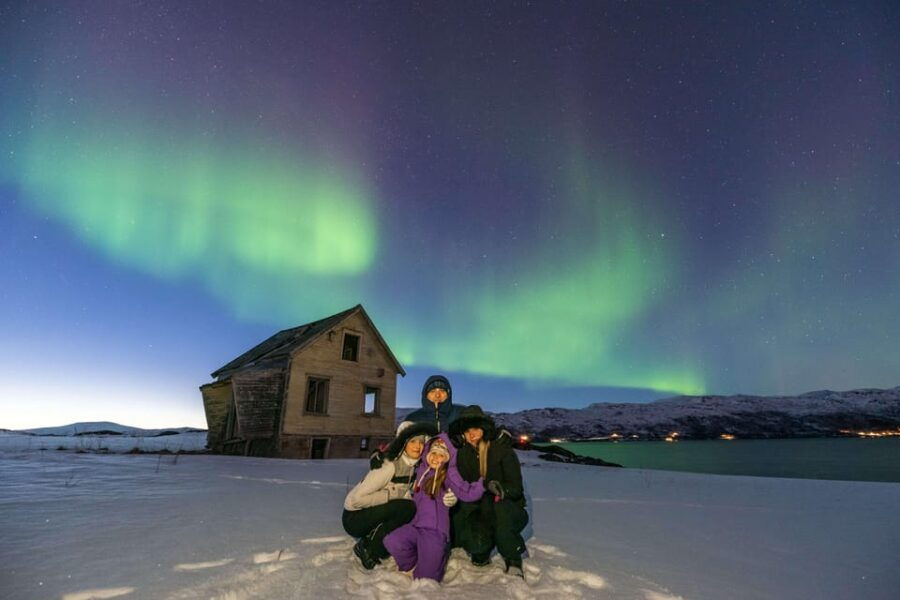 Private Northern Lights Tour With a Photographer