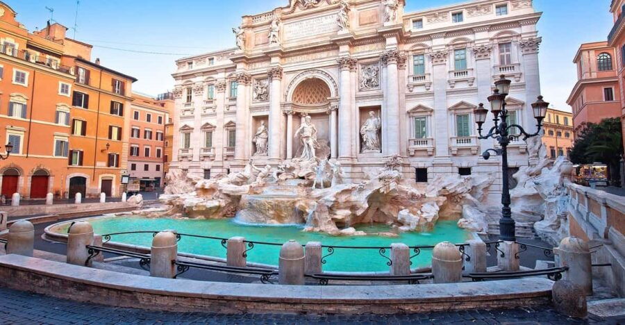Rome: Squares and Fountains Guided Walking Tour