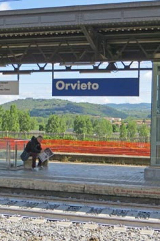 Rome: Train Ticket To/From Orvieto