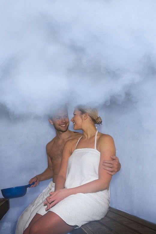 Rovaniemi: Arctic Snow Hotel Tour and Sauna Experience