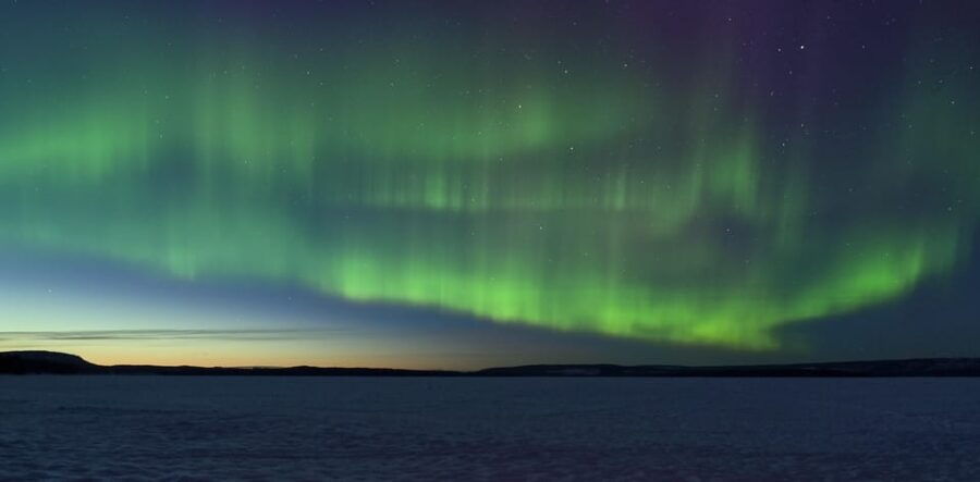 Rovaniemi: Private Aurora Hunting Tour With Meal - Tour Overview