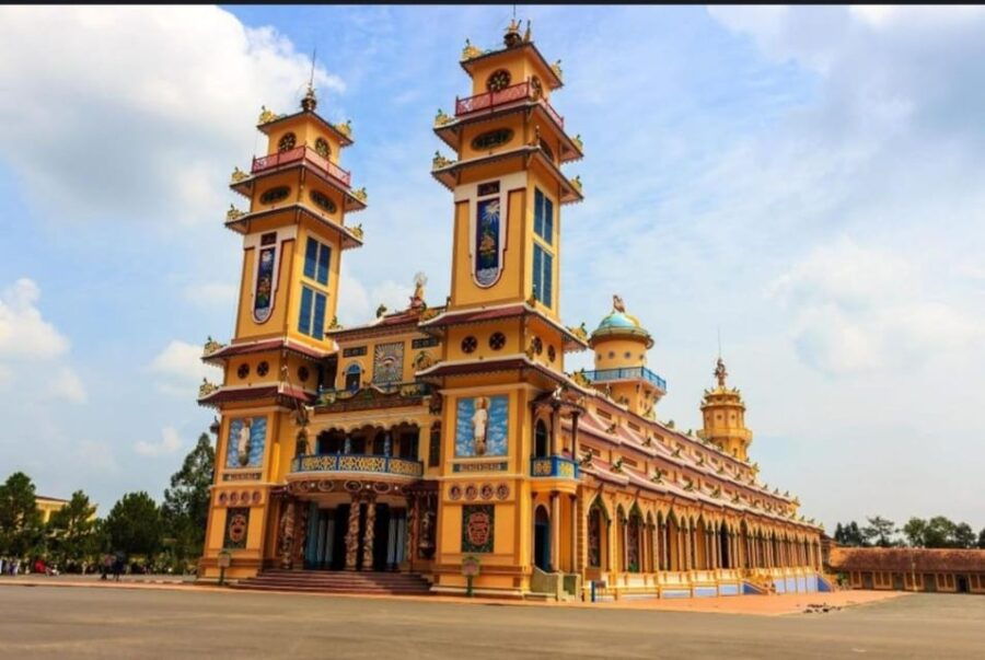 SAIGON SHORE EXCURSION: Car Services + LOCAL TOUR GUIDE - Tour Overview and Pricing