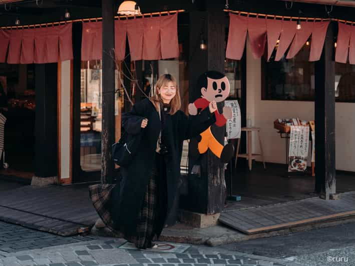 Shiga Nagahama: Private Walk Tour at City of Water & Castle