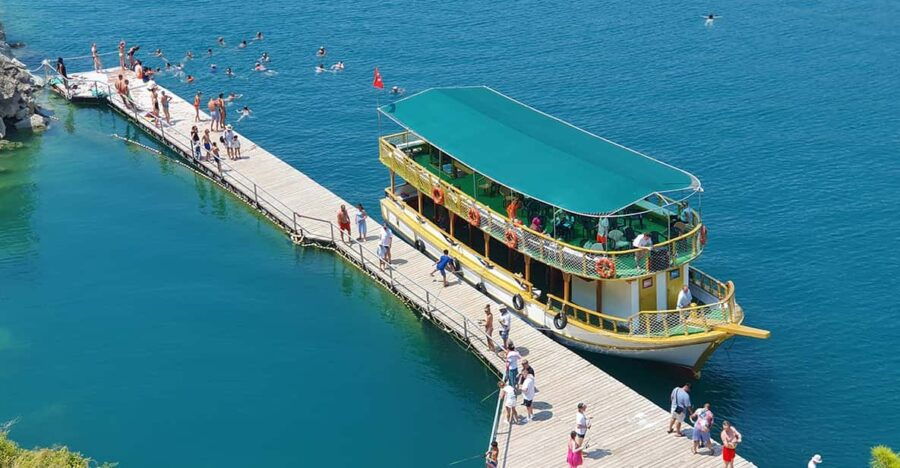 Side: Green Canyon Boat Tour With Open Buffet Lunch & Drinks