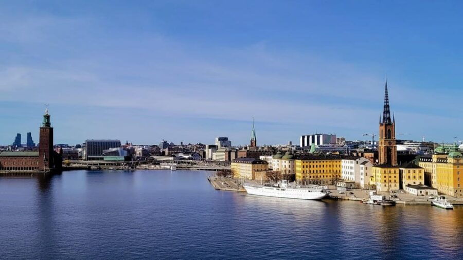 Stockholm: City Centre and Trendy District Self-guided Walk