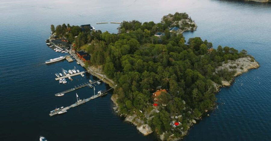 Stockholm: Motorboat Charter Tour With Captain